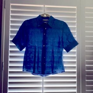 Talbots -100% Linen; size 4; Blue button down, mint conditions